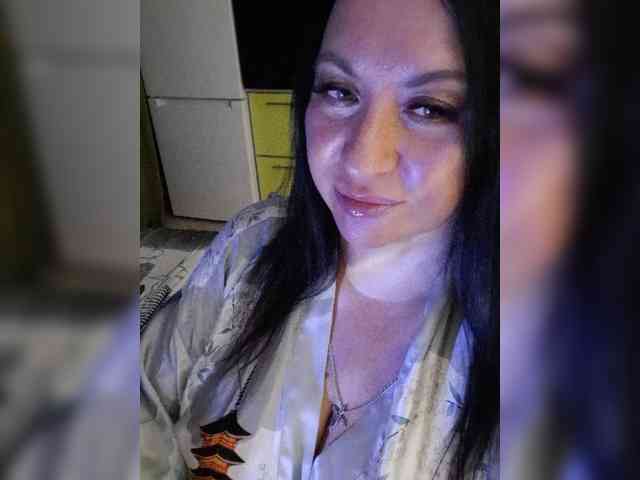 Nikoletta25 webcam