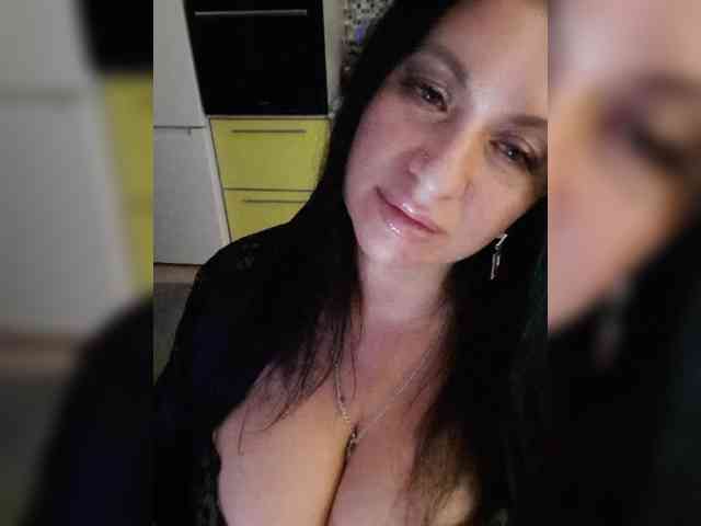 Nikoletta25 webcam