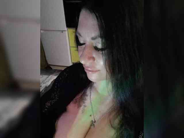 Nikoletta25 webcam