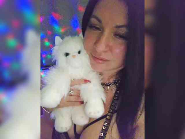 Nikoletta25 webcam