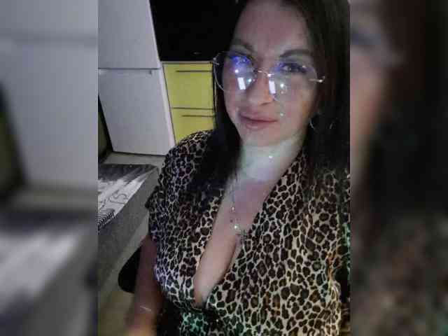Nikoletta25 webcam