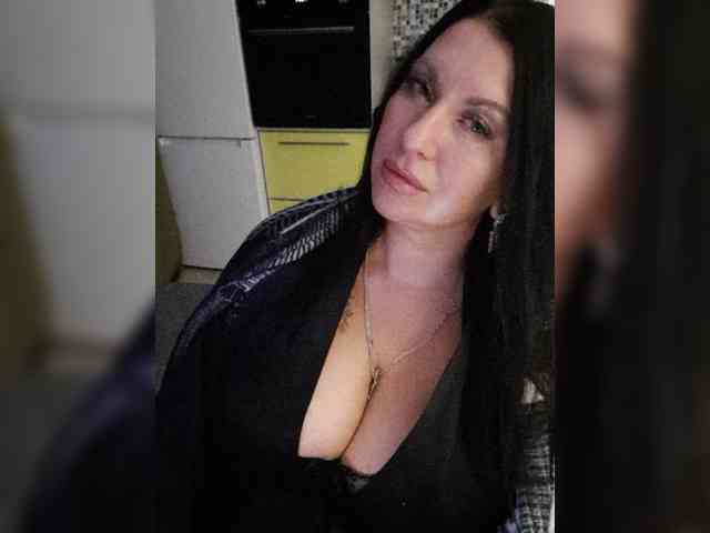 Nikoletta25 webcam