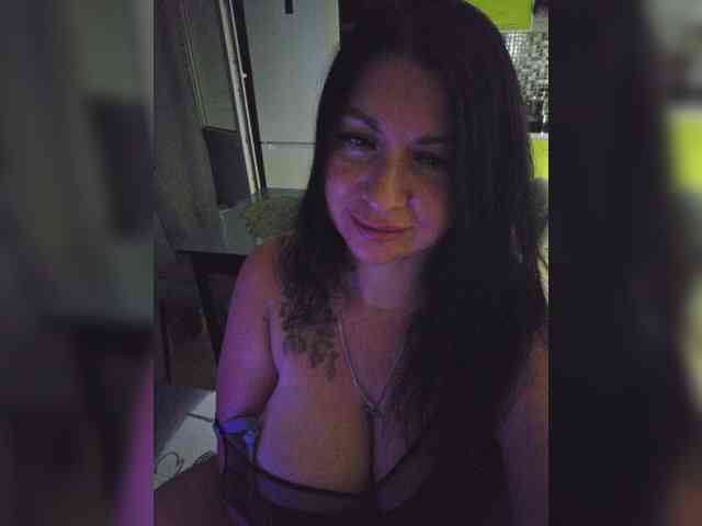 Nikoletta25 webcam