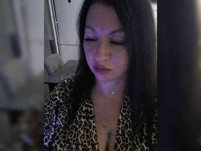 Nikoletta25 webcam