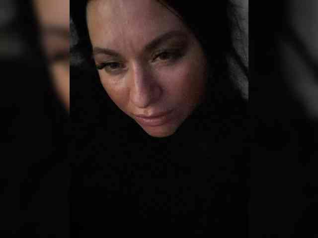 Nikoletta25 webcam