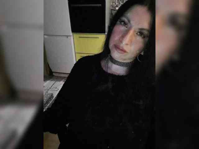 Nikoletta25 webcam