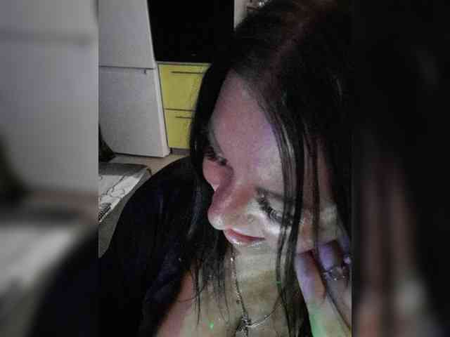 Nikoletta25 webcam