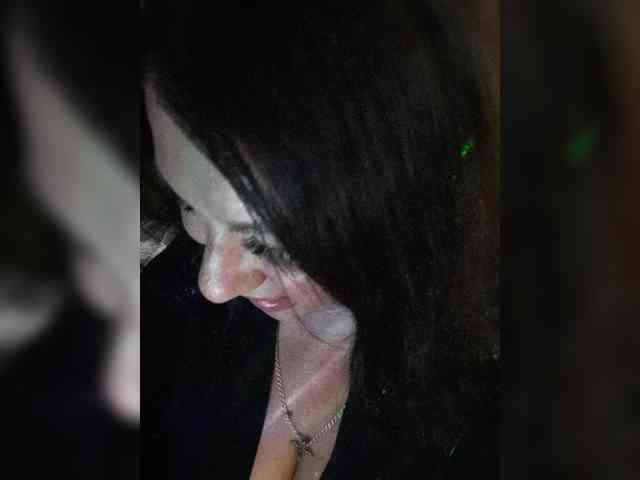 Nikoletta25 webcam