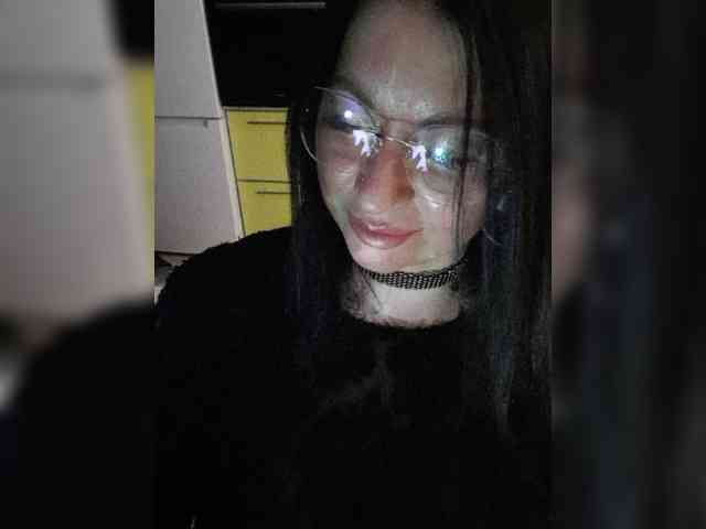 Nikoletta25 webcam