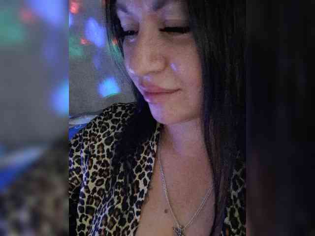 Nikoletta25 webcam
