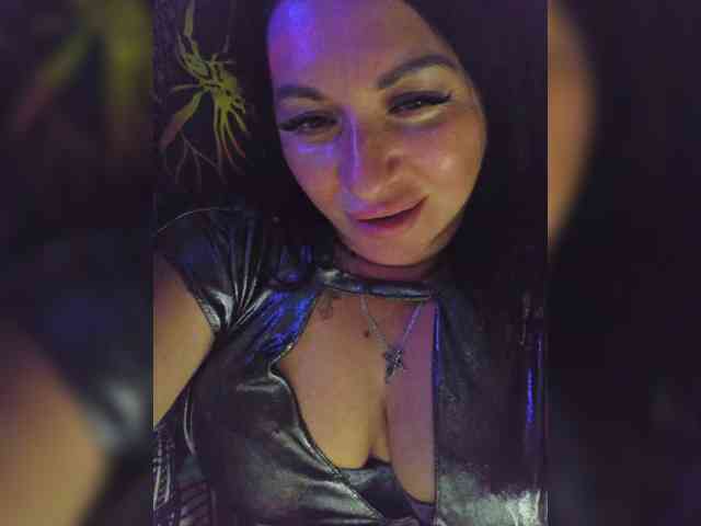 Nikoletta25 webcam