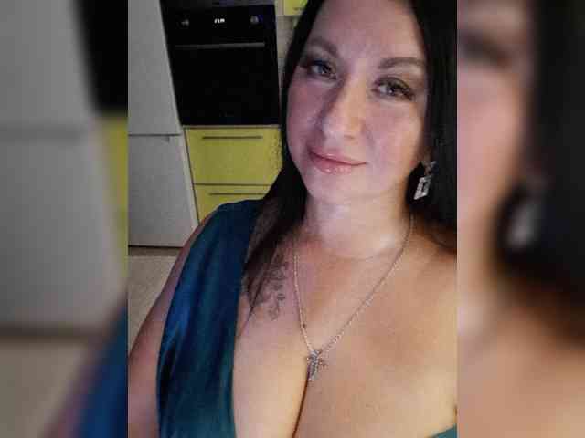 Nikoletta25 webcam