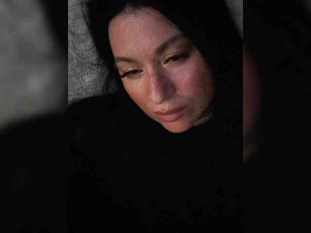 Nikoletta25 webcam