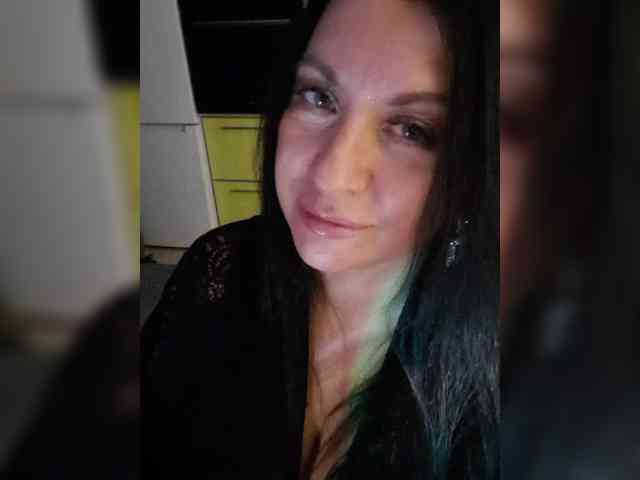 Nikoletta25 webcam