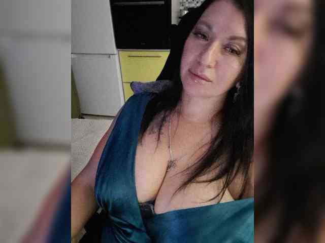 Nikoletta25 webcam