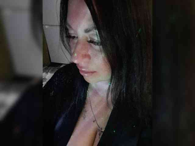 Nikoletta25 webcam
