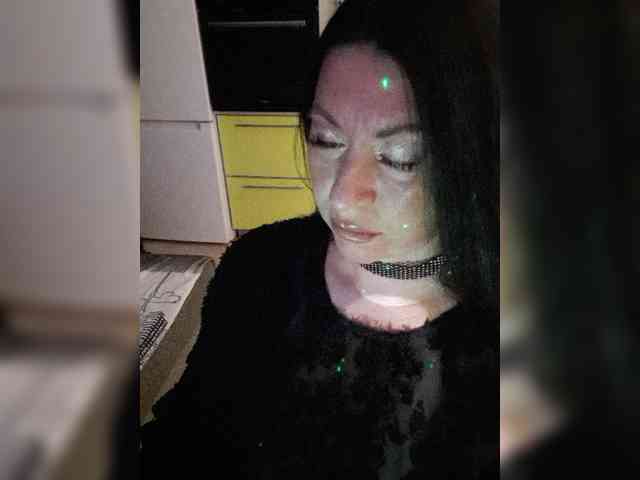 Nikoletta25 webcam