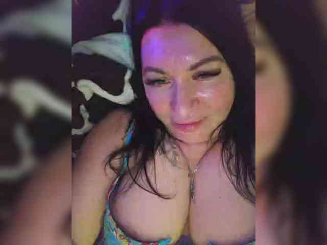Nikoletta25