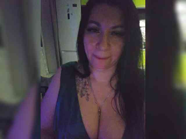 Nikoletta25 webcam