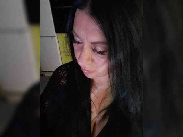 Nikoletta25 webcam