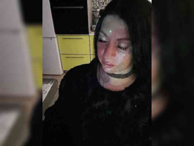 Nikoletta25 webcam