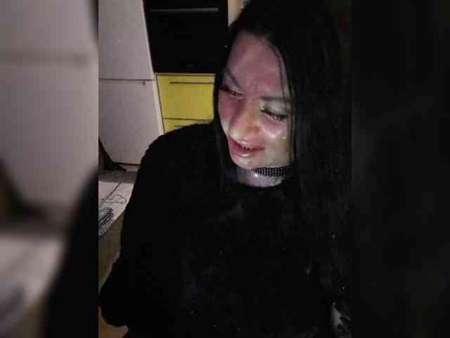 Nikoletta25 webcam