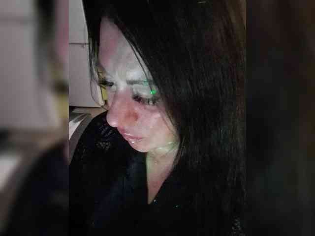 Nikoletta25 webcam