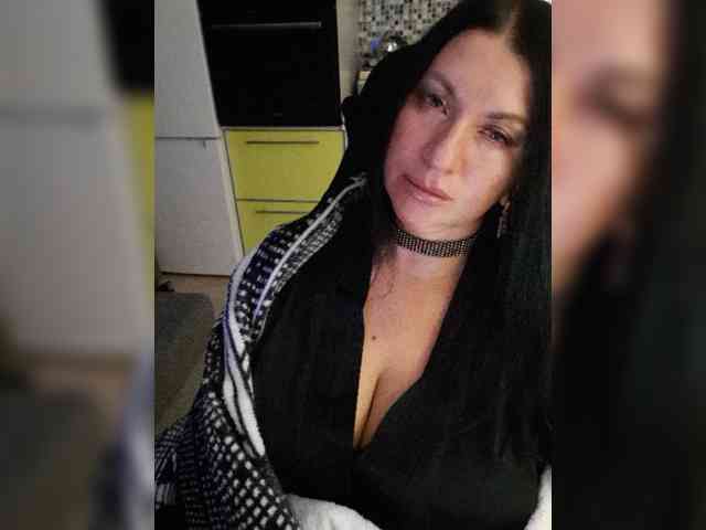 Nikoletta25 webcam