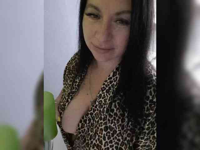 Nikoletta25 webcam