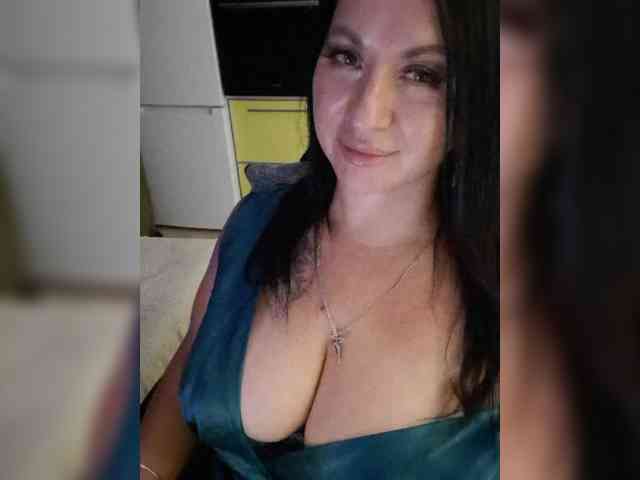 Nikoletta25 webcam