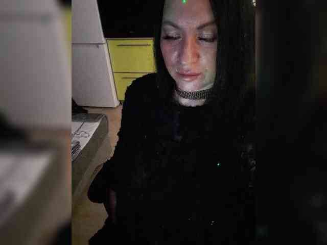 Nikoletta25 webcam