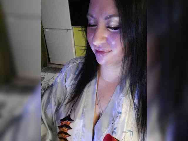 Nikoletta25 webcam
