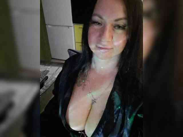 Nikoletta25 webcam