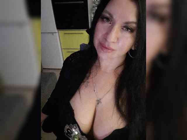 Nikoletta25 webcam