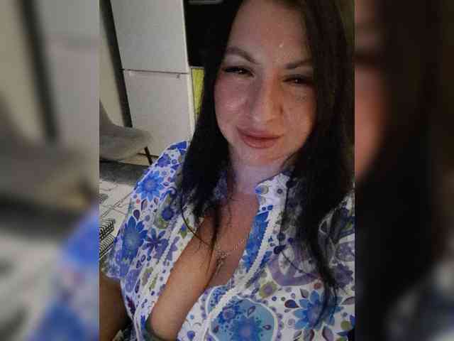 Nikoletta25 webcam
