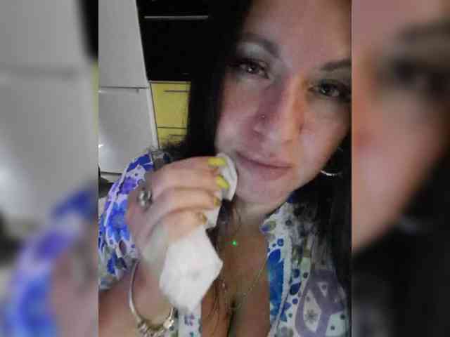 Nikoletta25 webcam