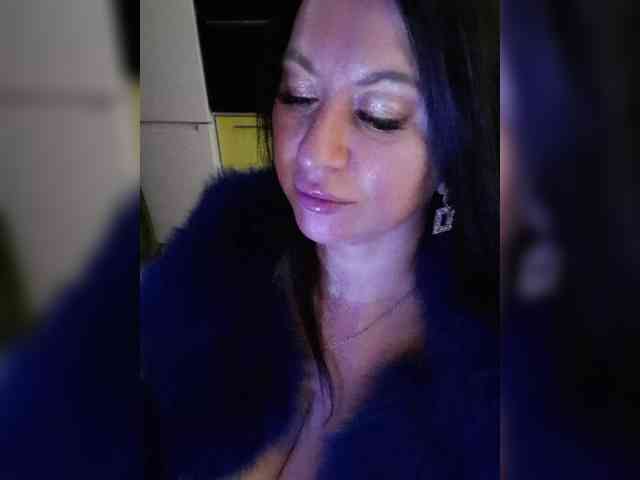 Nikoletta25 webcam