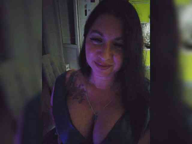 Nikoletta25 webcam