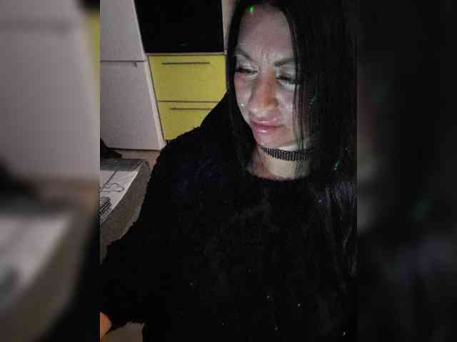 Nikoletta25 webcam
