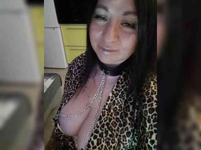 Nikoletta25 webcam