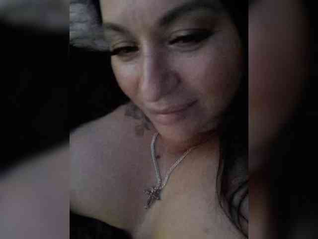 Nikoletta25 webcam