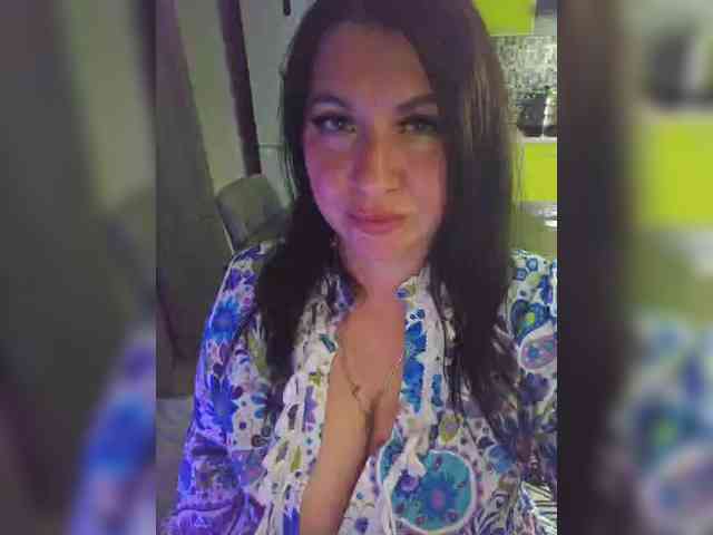Nikoletta25 Live Webcam on BongaCams