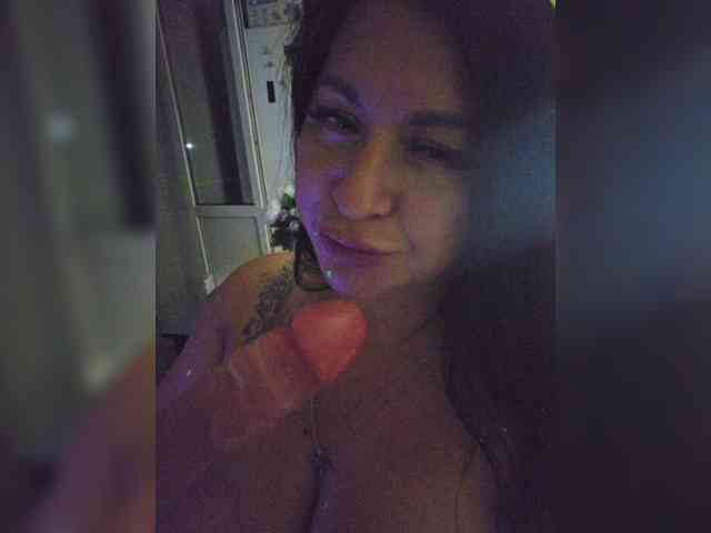 Nikoletta25 webcam