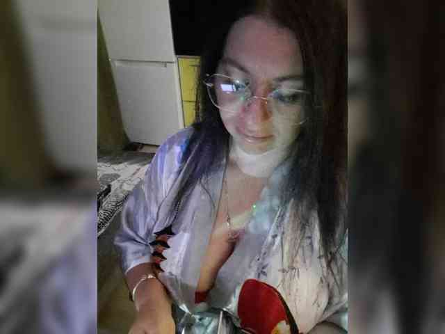 Nikoletta25 webcam