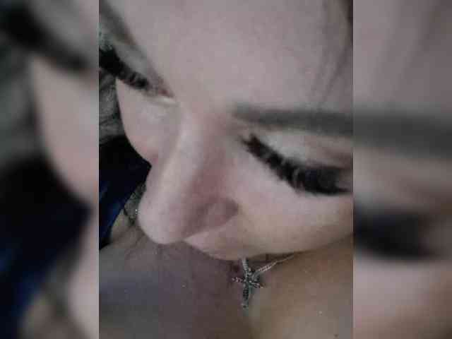 Nikoletta25 webcam