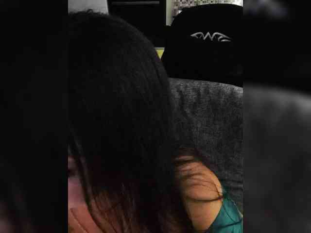 Nikoletta25 webcam