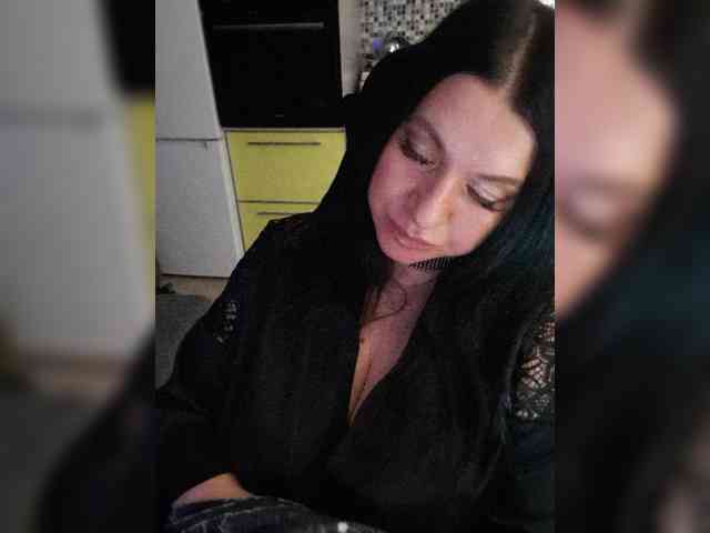 Nikoletta25 webcam
