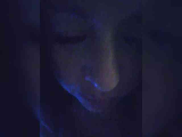 Nikoletta25 webcam