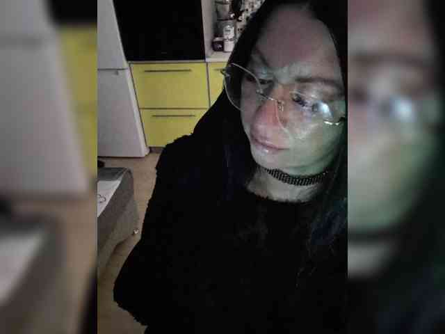 Nikoletta25 webcam
