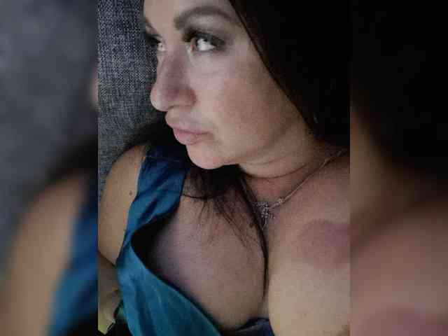 Nikoletta25 webcam